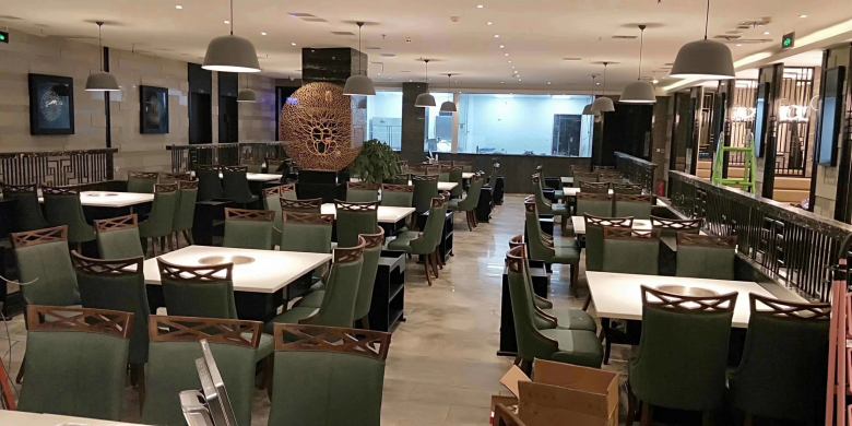 20200704/5f0052382294c.jpg 西安餐廳火鍋?zhàn)兰揖哌M(jìn)場(chǎng).jpg