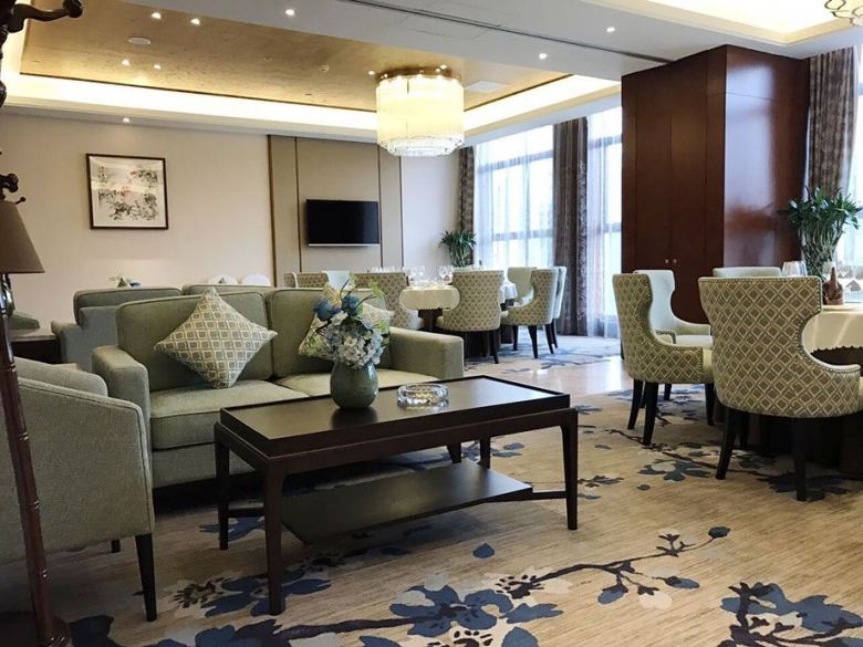 20201021/5f90384c3a7a7.jpg 酒店定制家具交付現(xiàn)場.jpg