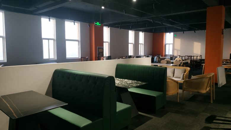 20210319/605467cd21501.jpg 西安博菲克家具廠卡座沙發(fā)展廳.jpg