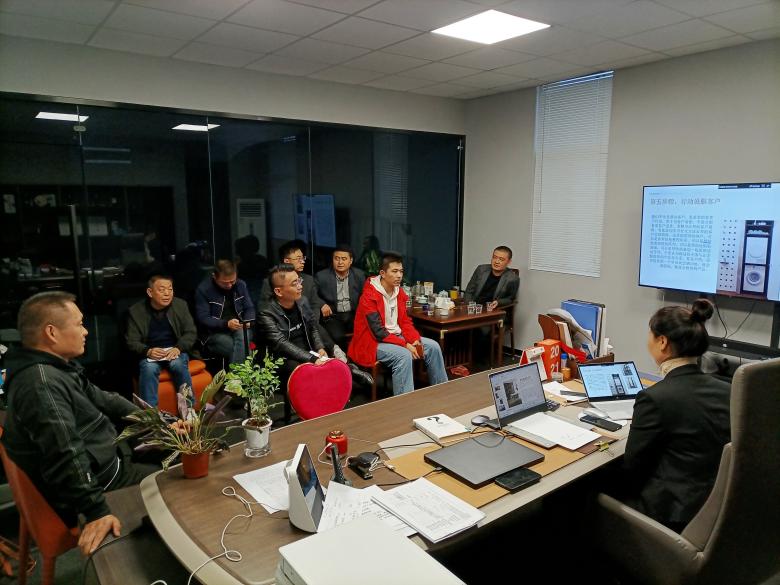 20211116/61936d2e69aea.jpg 西安酒店家具廠對(duì)銷(xiāo)售部員工進(jìn)行考試.jpg